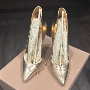 Gianvito Rossi Rose Gold Women's Heels